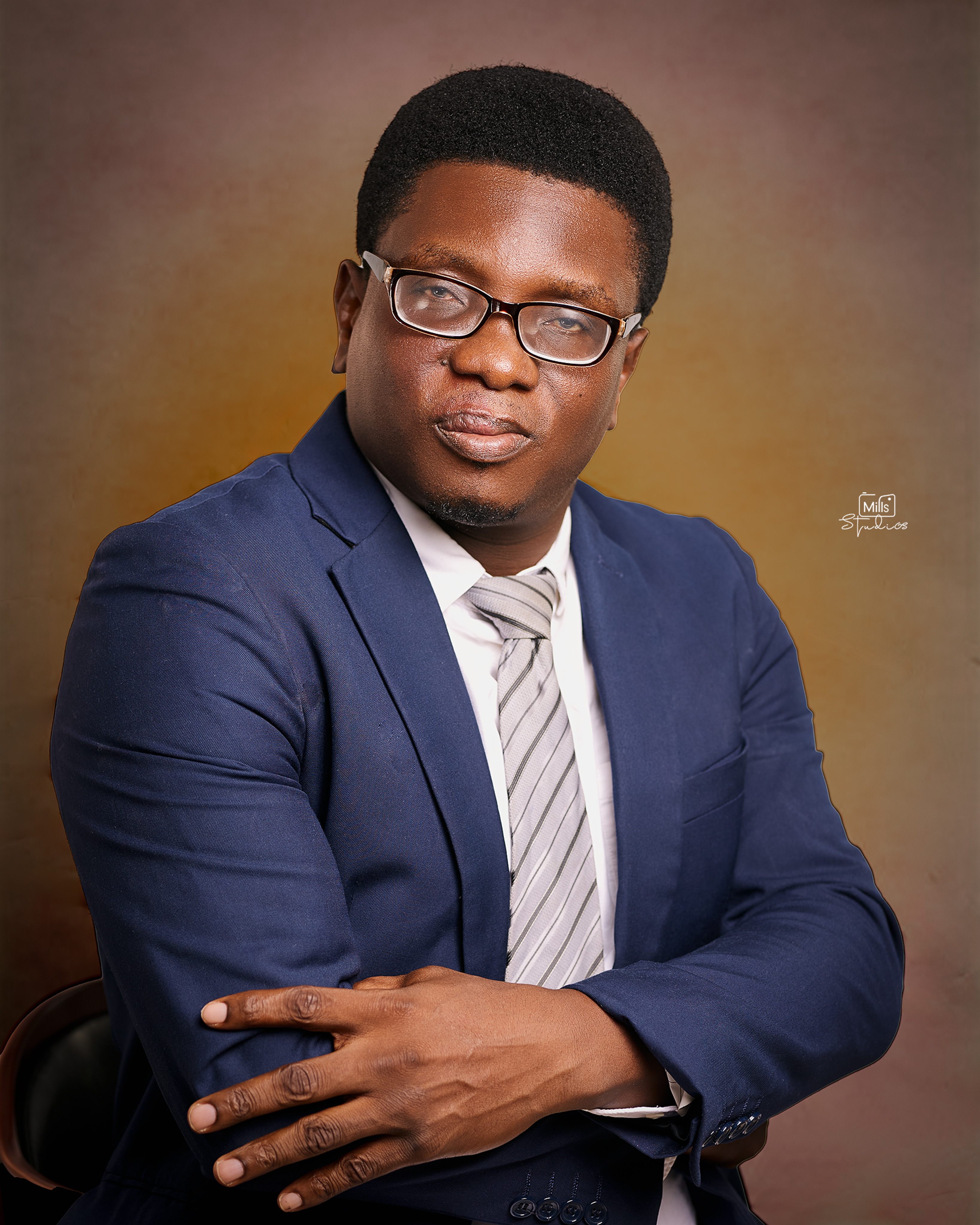 EXECUTIVE and PROFESSIONAL HEAD SHOT